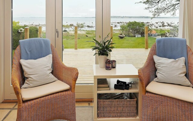 Rustic Holiday Home in Mesinge With Ocean View