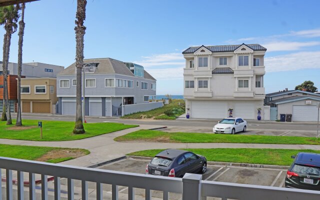 Ocean Surf Inn & Suites
