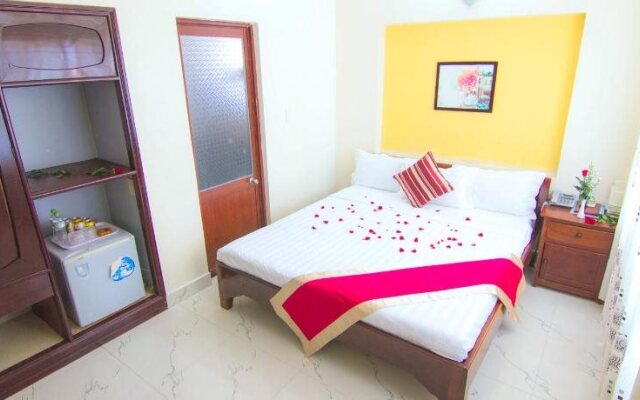 Nam Viet Hotel