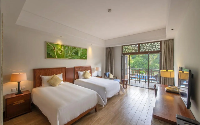Wuzhishan Yatai Rainforest Resort