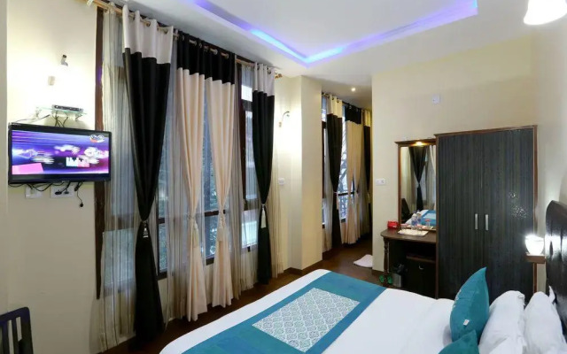 Seven Hills Hotel