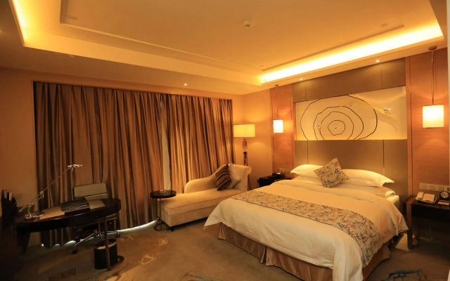 Ramada Yiyang Taojiang