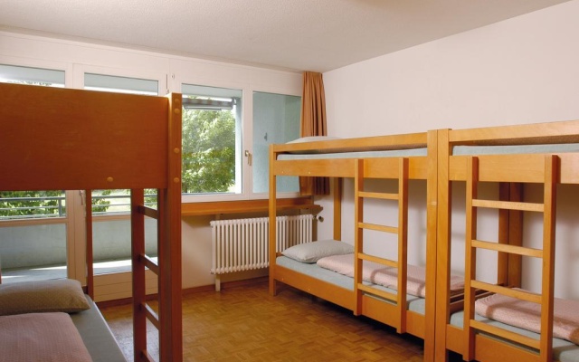 Youth Hostel Rapperswil-Jona – Guest Rooms – Rapperswil