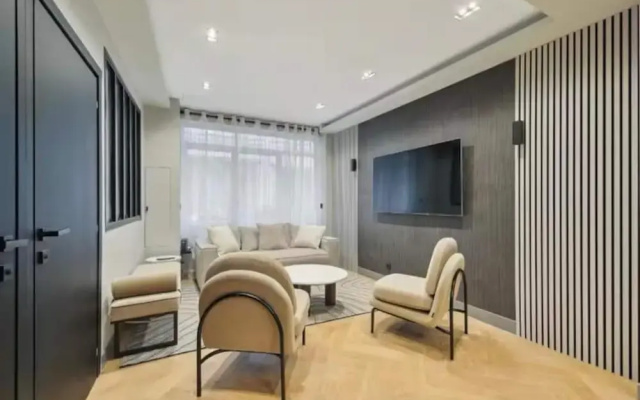 Elegant Flat - 2br-6p