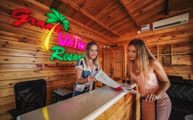 Grand Vatika Resort