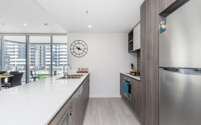 Luxury 2 Bed Apt In South Brisbane And Free Parking Qsb058