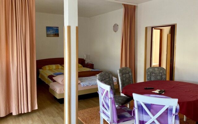 Holiday House Perkic Mm