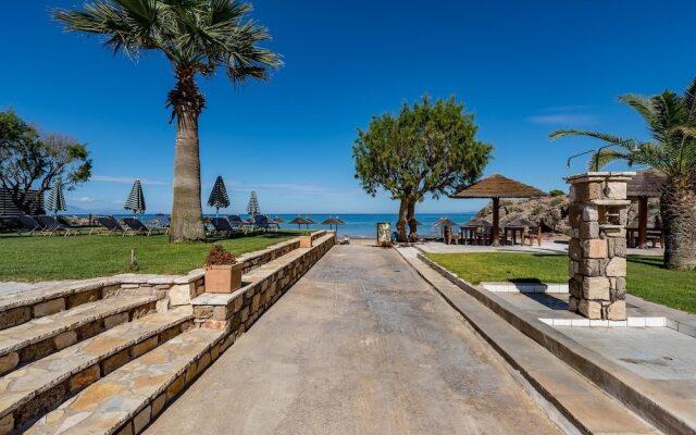 Plaka Beach Resort