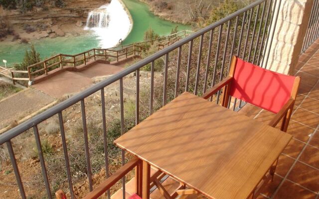 Albergue Restaurante Salto de Bierge - Hostel