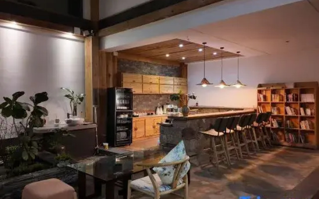 Tianhai Yunzan Qingxing Inn