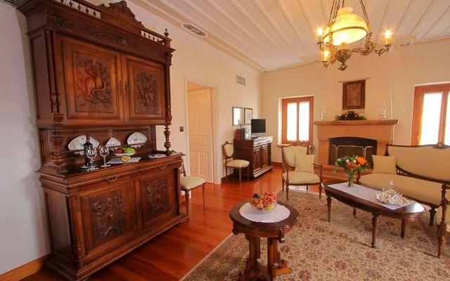 Argentikon Luxury Suites