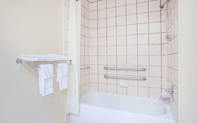 Super 8 By Wyndham Chattanooga/Hamilton Place