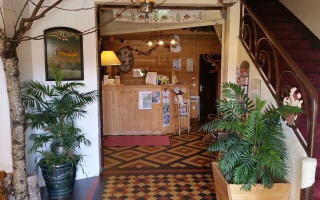 Logis Hôtel Le Gai Pinson