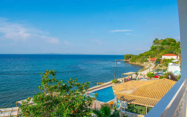 Agoulos Beach Hotel