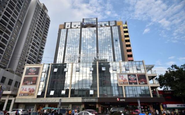 Chonpines Hotel (Xuwen Square Jinhui)