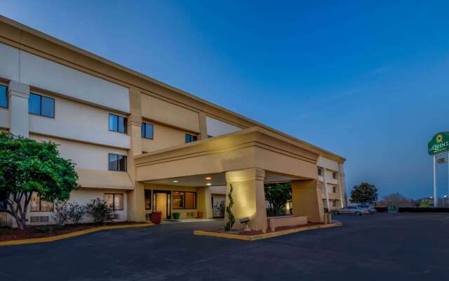 La Quinta Inn & Suites by Wyndham Meridian