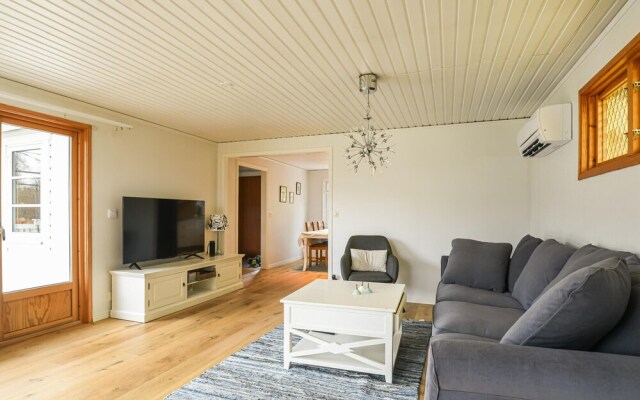 Nice Home in Brastad With 2 Bedrooms and Wifi