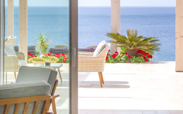 King Maron Beach Hotel & Spa