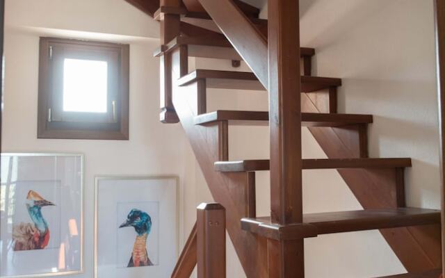 Dandy Villas Nea Roda Melodic Waves