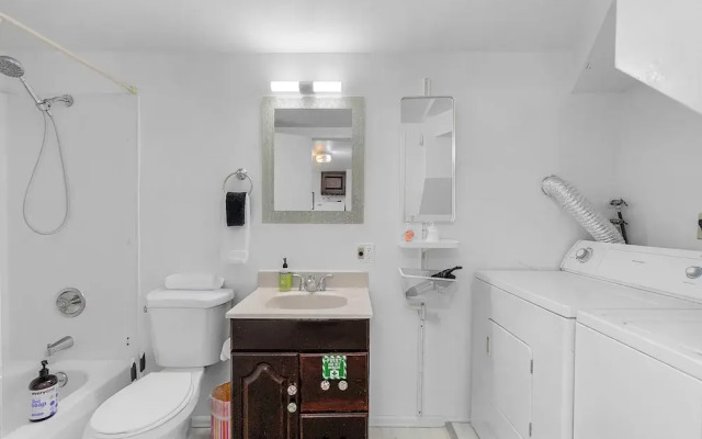 Green Lake Zen Low Level Garden Suite