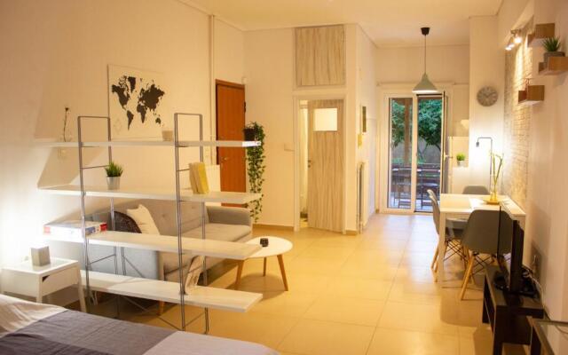 Cozy Studio in Central Glyfada - Sleeps 3