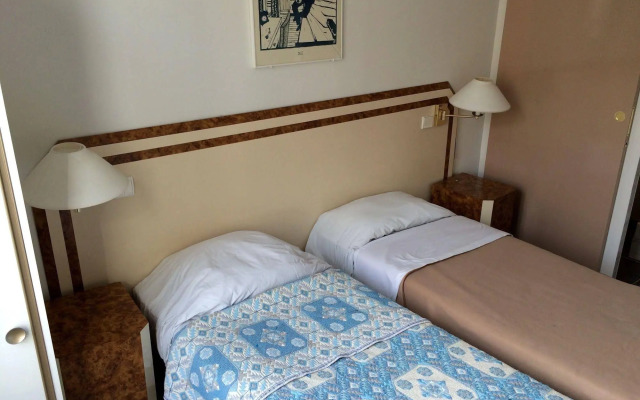 Hôtel Azur Montmartre