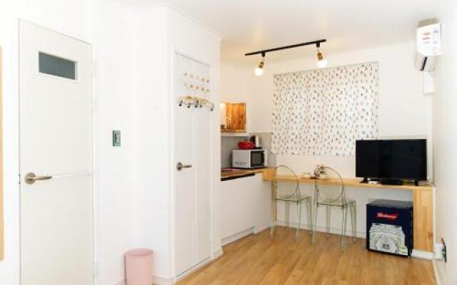 YOLO Mini Hostel