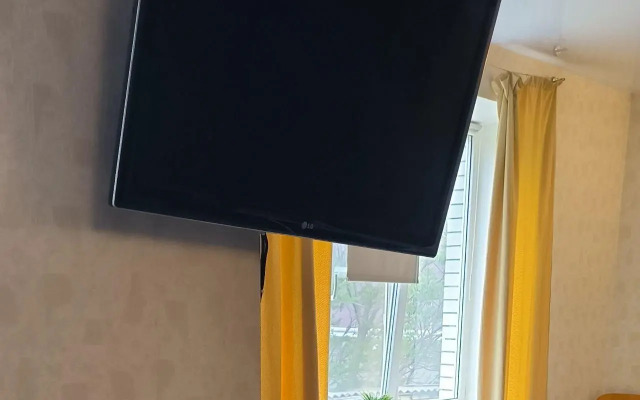 Apartment on Bolshoy Sadovaya pereulok 13/2