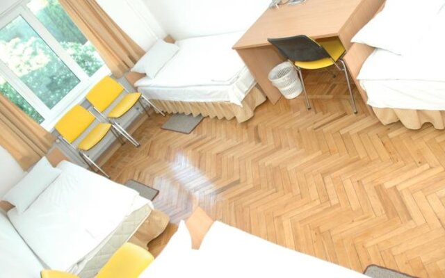 Yellow House Hostel