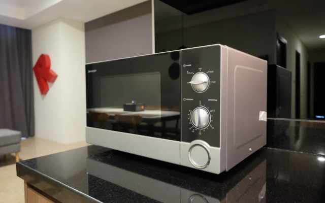 3BR Pancoran L'Avenue Comfy Apartment