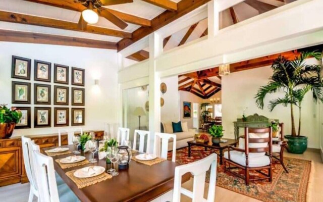 Sunny Vacation Villa 26
