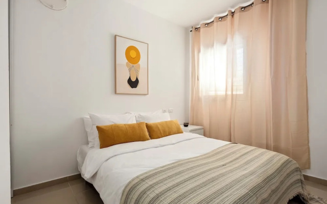 Sea View Beach Penthouse by Sea N' Rent