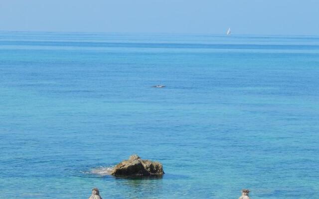 Palmina Mare Villa and Studios