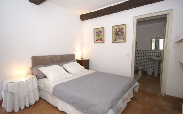 Modern Villa in Lorgues with Private Pool