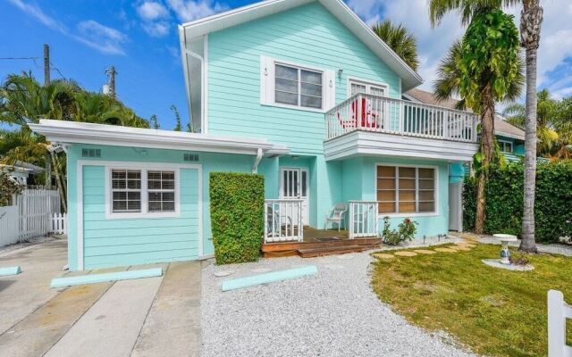 The Village House by Beachside Management