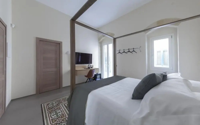 METEORON Luxury Rooms