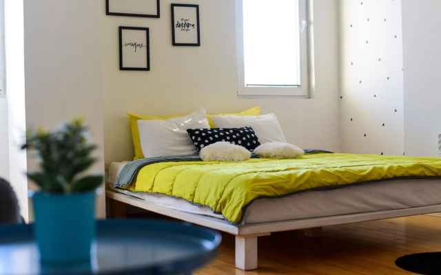 Stylish & Cozy Studio by Danailov Apartments