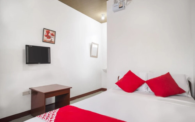 OYO 615 Cvp Hotel (Vaccinated Staff)