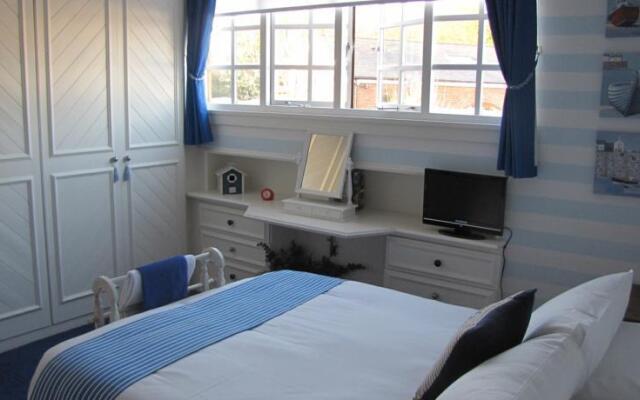 Hale Village Guest House
