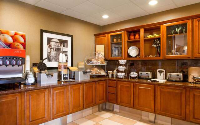 Hampton Inn & Suites Addison