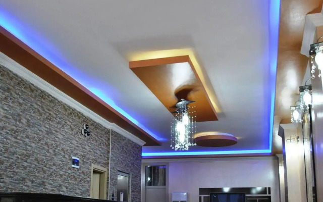 Diamond Suite & Residence