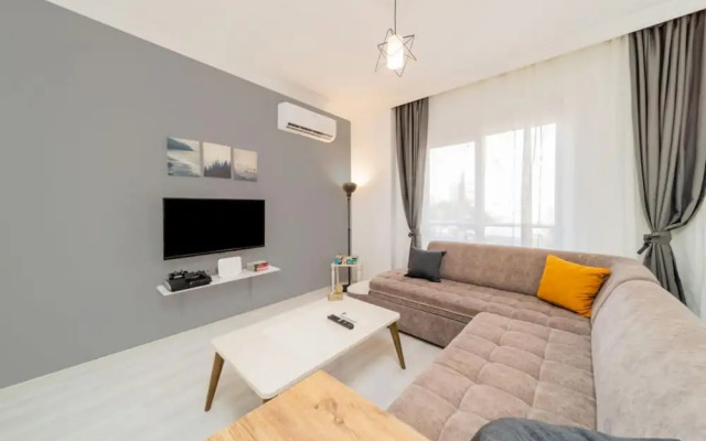 Fantastic Flat in Antalya With Shared Garden