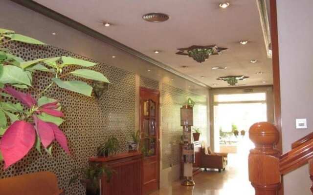 Hotel Elena Maria