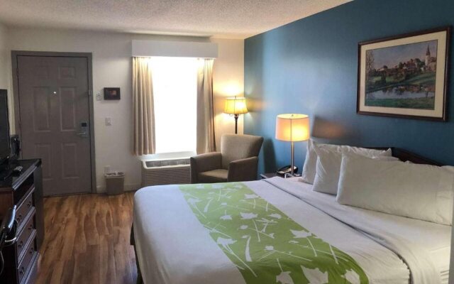 Baymont Inn & Suites - Roanoke Rapids