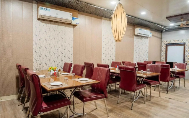 Hotal Paradise Palace Inn (Highway Hotel)