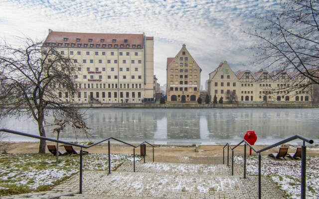 Winter's Residence Apartment by Renters