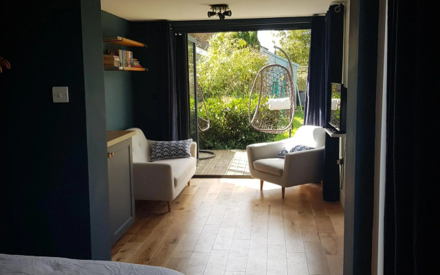 Private ensuite GardenRoom