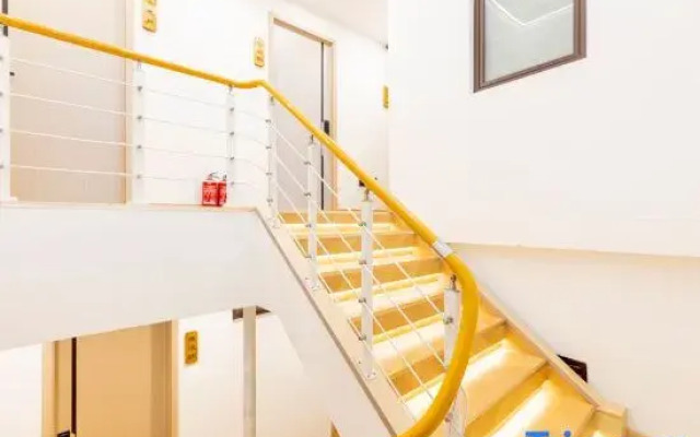 Zhiyu Homestay (Luoyi Ancient City Cross Street)
