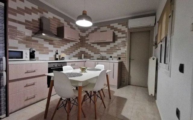 Antonela Sunshine Apartment by CorfuEscapes