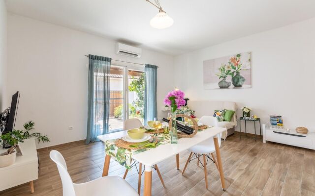 Nice Apartment in Milna With 1 Bedrooms and Wifi